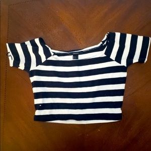 black and white crop top